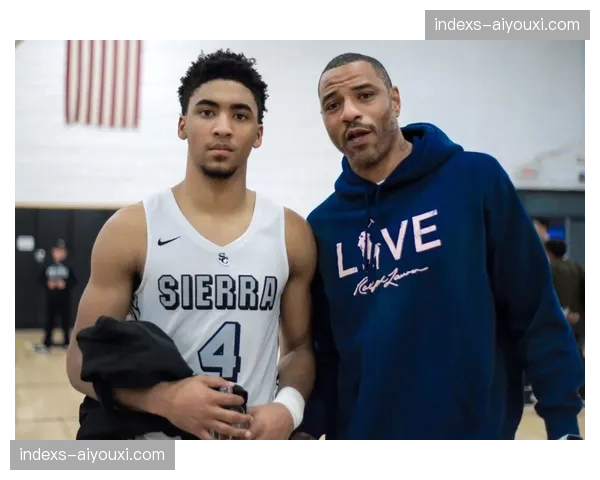 赫拉德马丁成功转型中后卫 填补伊尼戈空缺获全队认可